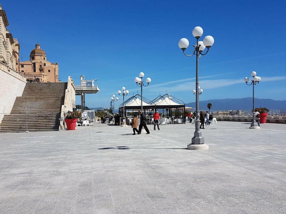 Frank House Lägenhet Cagliari Exteriör bild